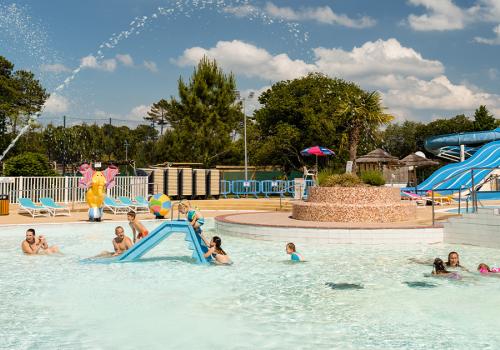 Piscine du camping de la Réserve